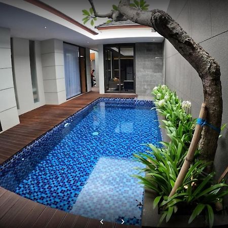 Villa Carmela Batu By Kingspark 8 Buitenkant foto