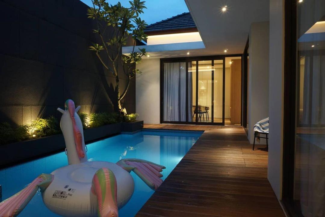 Villa Carmela Batu By Kingspark 8 Kamer foto